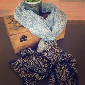 LOFT Accent Scarf LN
